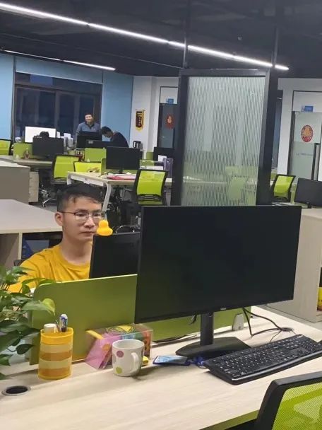 奋战一线丨j9国际集团人的假期这样过